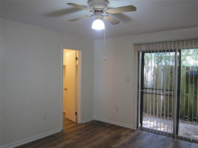 Photo - 317 SE 8th St