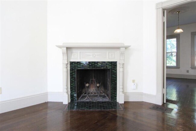 Photo - 12A Saginaw Ave Unit a