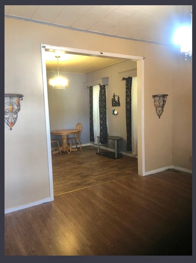 Photo - 106 Lancaster St