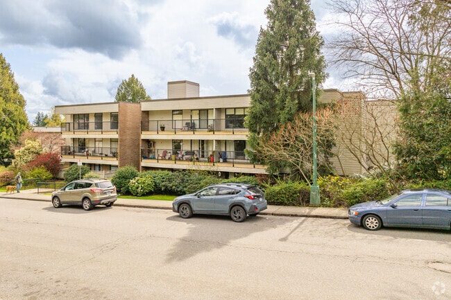 Photo - Cypress Gardens Apartments