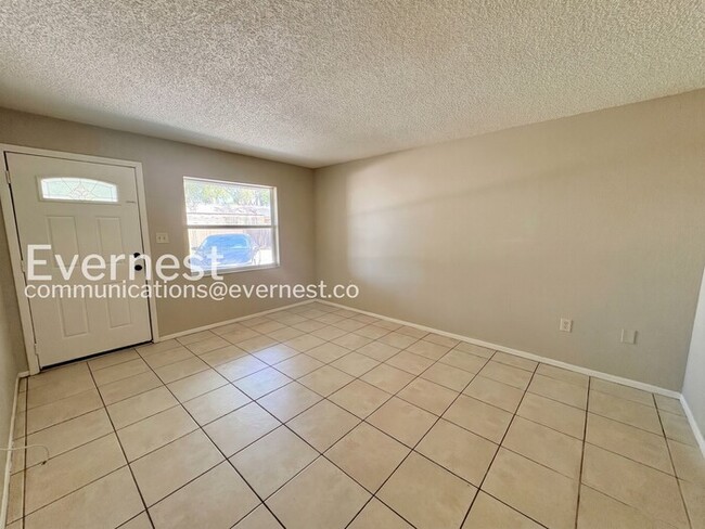 Photo - 1059 Spirit Lake Rd