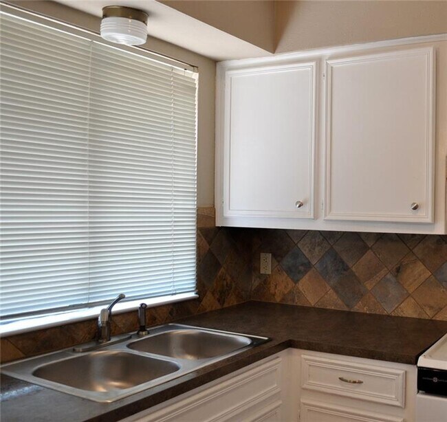 Photo - 6901 Argonne Forest Cove