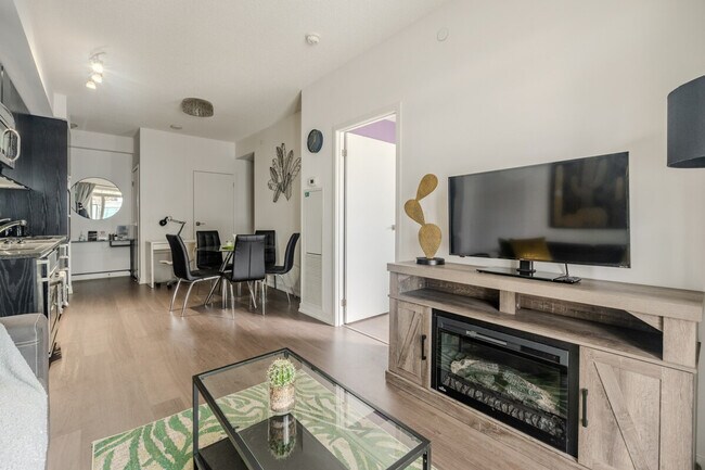 Building Photo - 65 Lillian St Unit SI ID1513068P