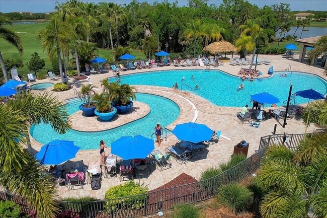 7121 River Hammock Dr Unit 102