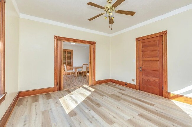 Building Photo - 86-88-88 Tolles St Unit 86