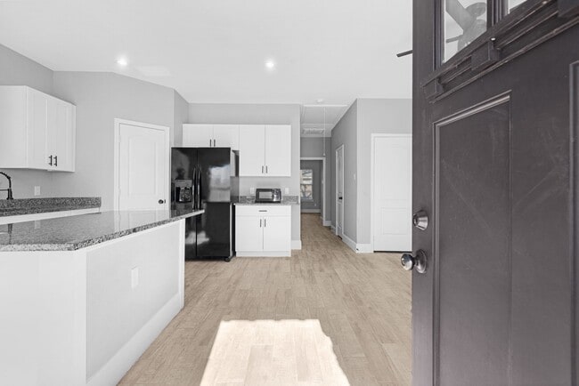 Photo - 4651 Mallow St