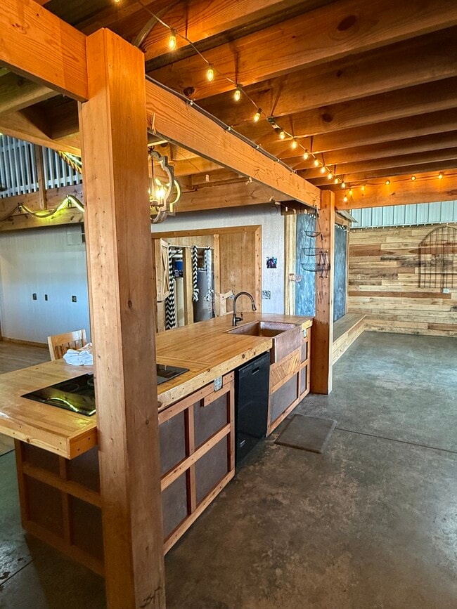 Photo - 13360 US Highway 62 NE