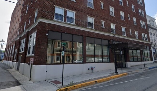 Photo - 116 E Pitt St