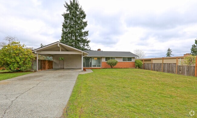 Building Photo - Remodeled 4 Bed 2.5 Bath Bellevue Home