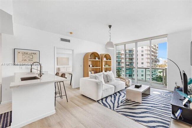 Photo - 7910 Harbor Island Dr Unidad 7910 Harbor Island Dr # 901