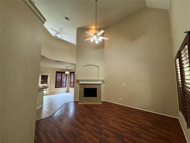 Photo - 405 Creekside Dr