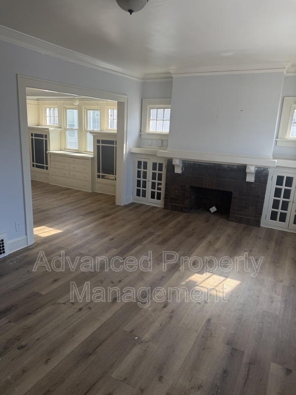 Photo - 2542 N 50th St