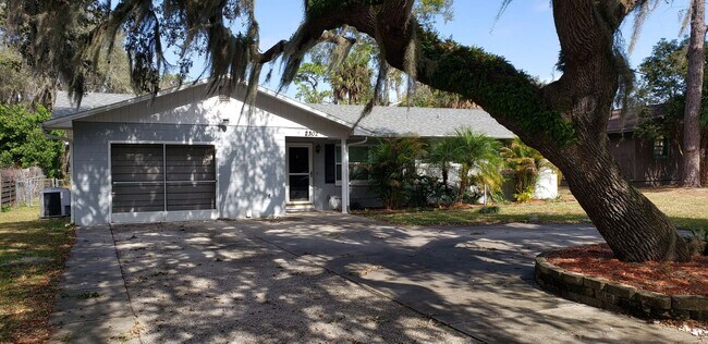 Photo - 3 bed, 2 bath 1 car garage