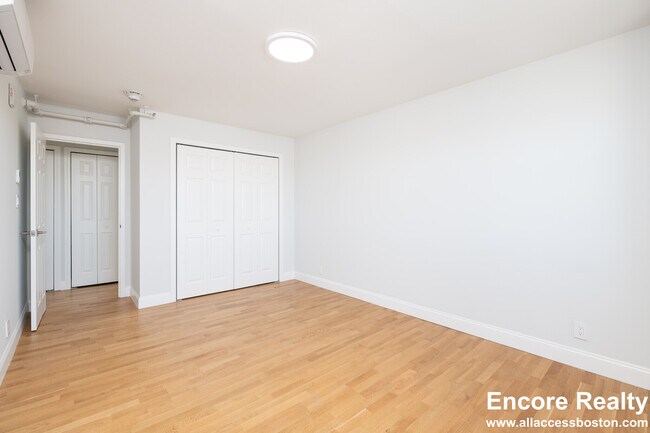 Photo - 1410 Columbia Rd Unidad 713J