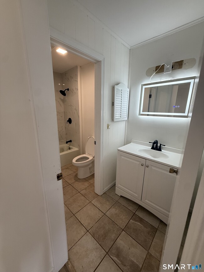 Photo - 14 Averill Pl Unit 12