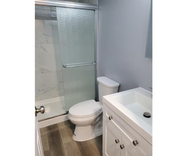 Photo - 2101 McHenry St Unit 4