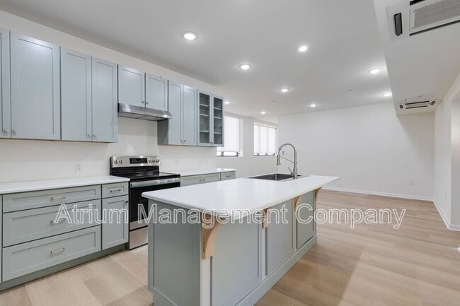 Building Photo - 1 W Cary Rental