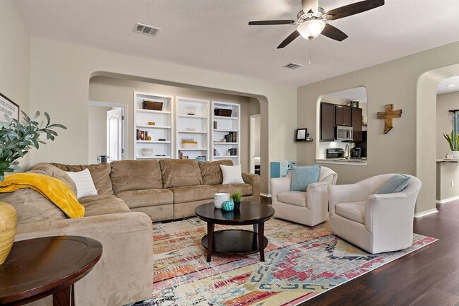 Building Photo - 408 Tyree Rd