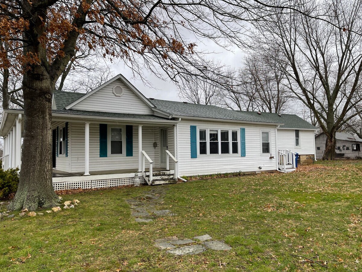 Photo - 806 E Center St