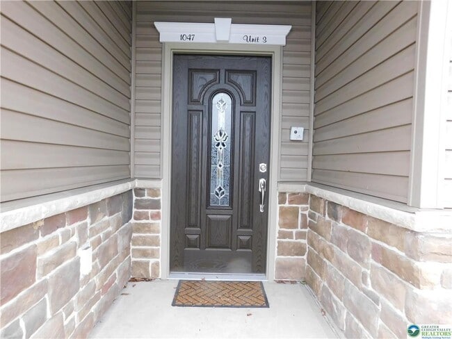 Photo - 1047 Cetronia Rd