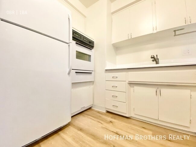 Photo - 1140 N Clark St Unit 207