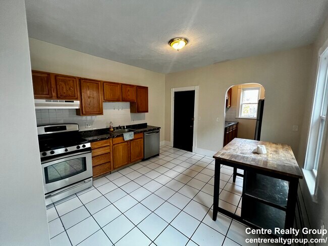 Photo - 19 Banks St Unit 2