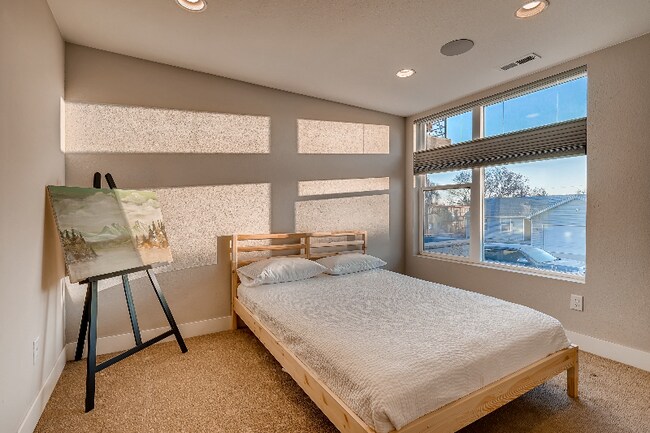 Photo - 1725 Eaton St