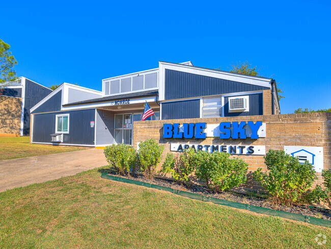 Building Photo - Blue Sky Apartments