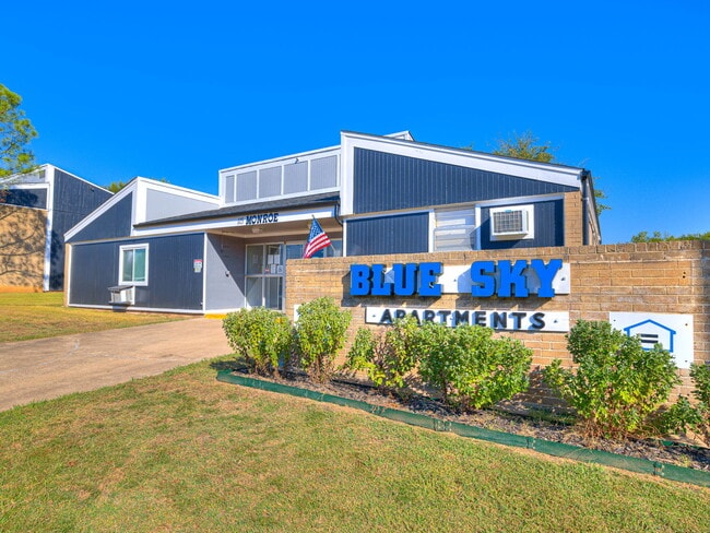 Blue Sky Apartments - Blue Sky Apartments