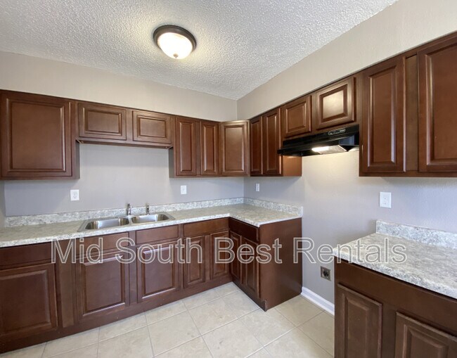 3451 Arnold Rd Condo Condo for Rent in Memphis, TN