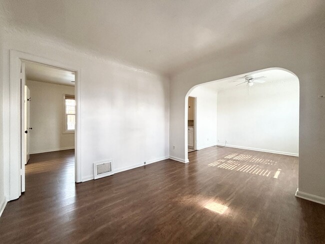 Photo - 454 F St Unidad 457 E. 9th Ave.