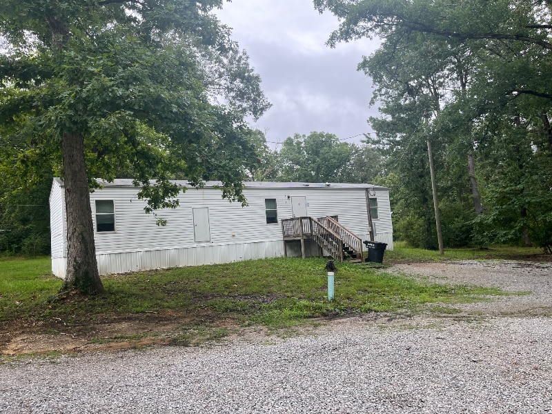 Photo - 129 Genes Ln