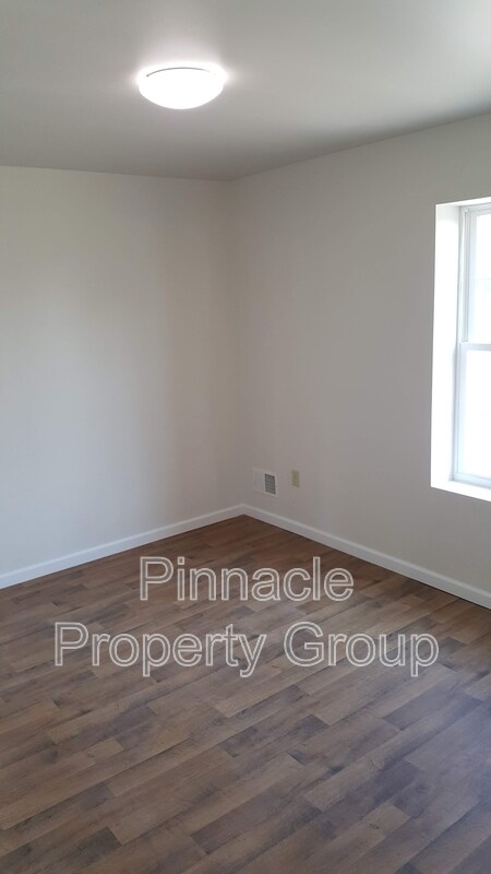 Photo - 7201 Maple Valley Rd