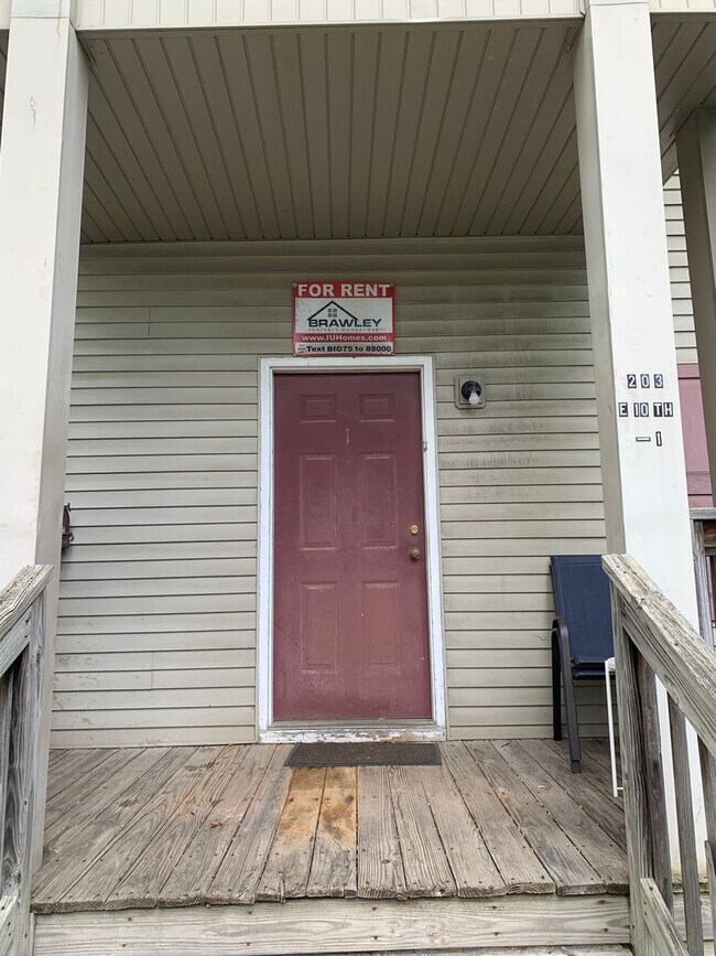 Photo - 203 E 10th St Unidad Apt 1