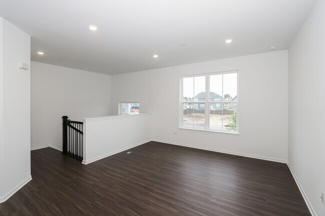 Photo - 2252 Stonegate Rd