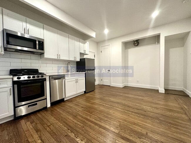 45 Tiemann Pl Unit 1P