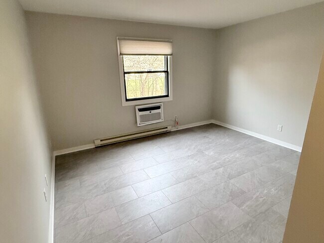 Hunter's Ridge Apartments