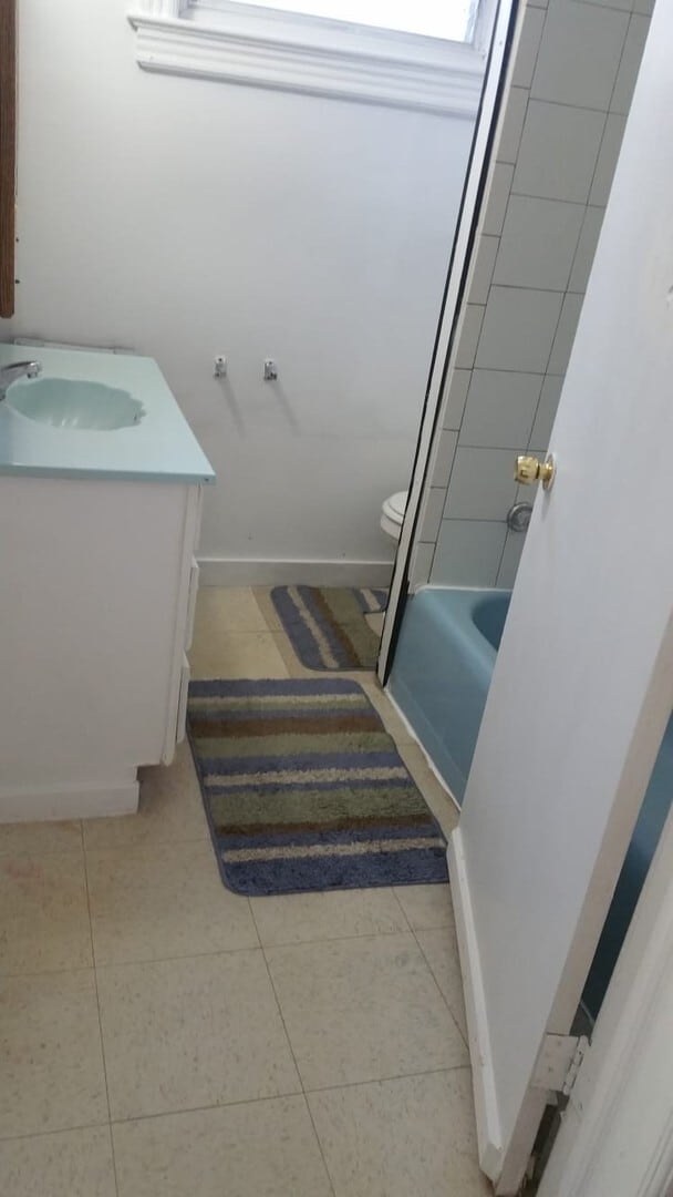 Photo - Large home for family!