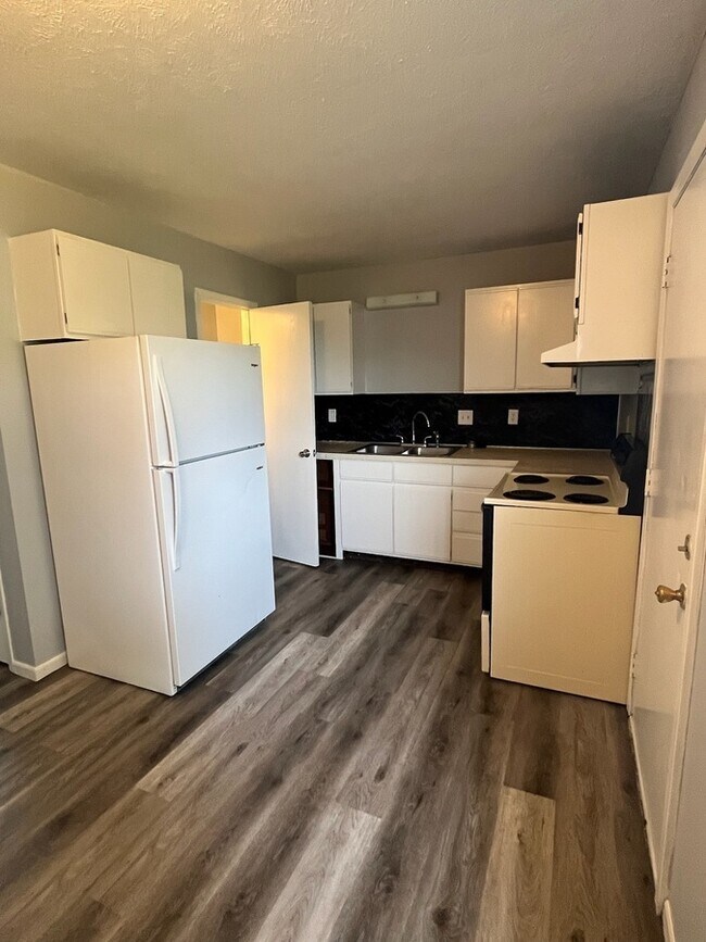 Photo - 631 136th Ave