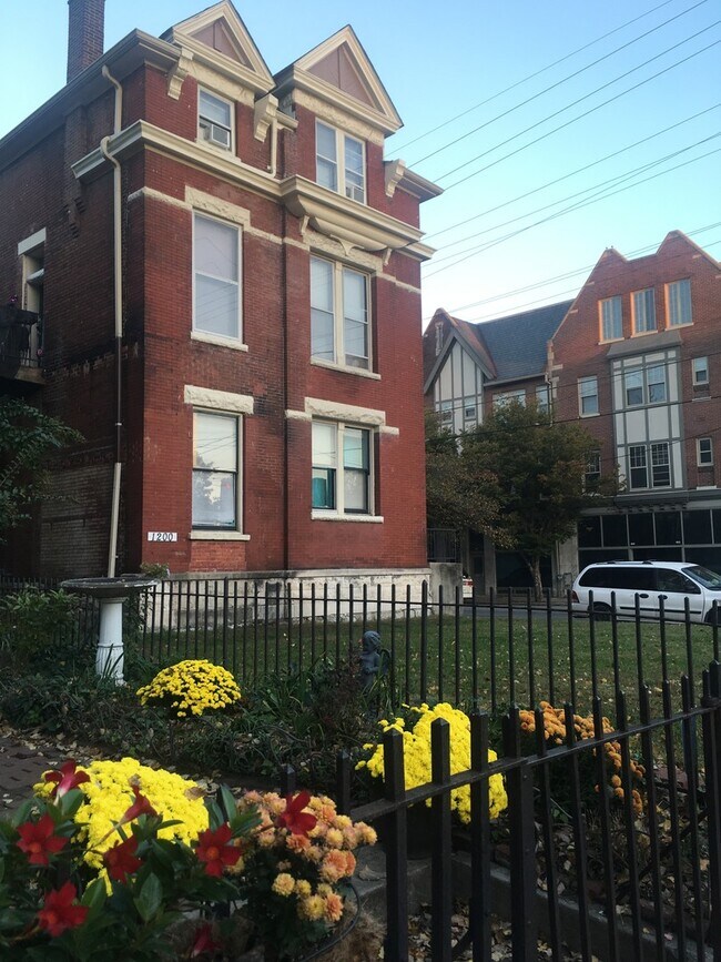 Photo - 1200 So 6th St