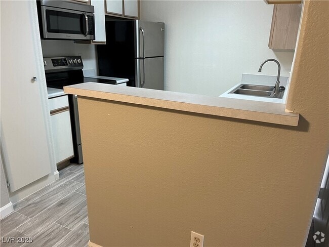 Building Photo - 2300 E Silverado Ranch Blvd Unit 1067 Rental