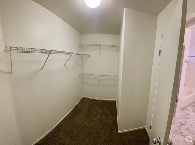 Building Photo - 15256 Sunbeam Ct Rental