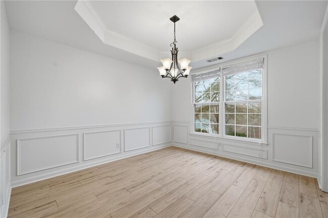 Photo - 5868 Valine Way