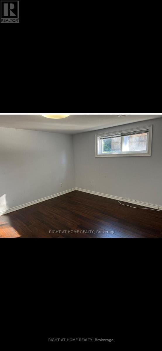 Photo - 86 Langside Ave