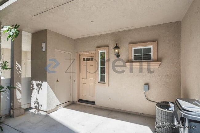 Photo - 727 Northrup St