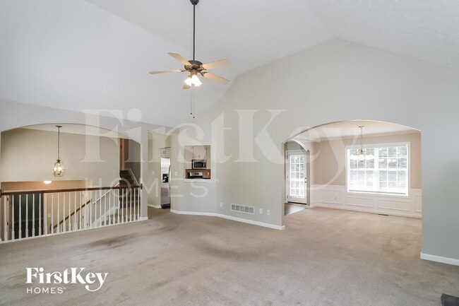 Photo - 208 Moore Valley Way