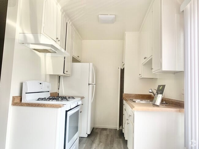 Building Photo - 1822 Colby Ave Unit 1 Rental