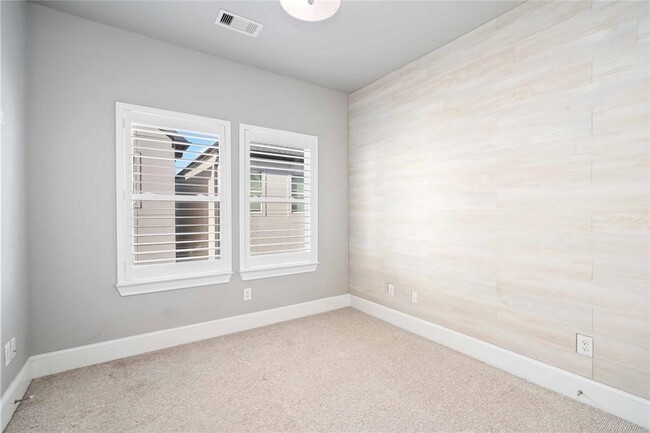 Photo - 9658 Knight Rd
