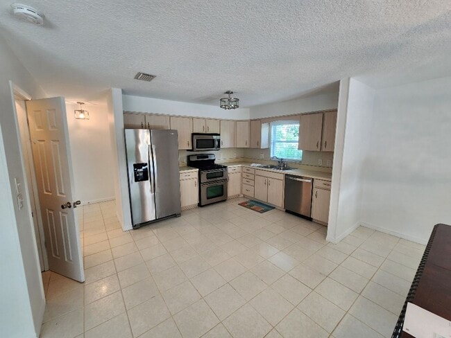 Photo - Charming 2 Bed 2 Bath Beachside Home