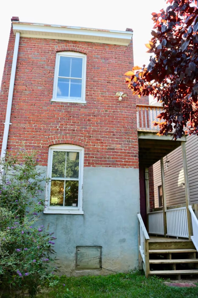 Photo - 1710 W Leigh St